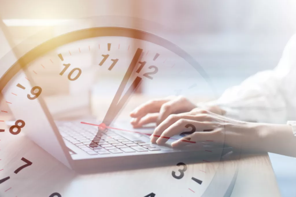 C’est l’histoire d’un employeur pour qui le temps passe… et rien ne s’efface… C’est l’histoire d’un employeur pour qui le temps passe… et rien ne s’efface…