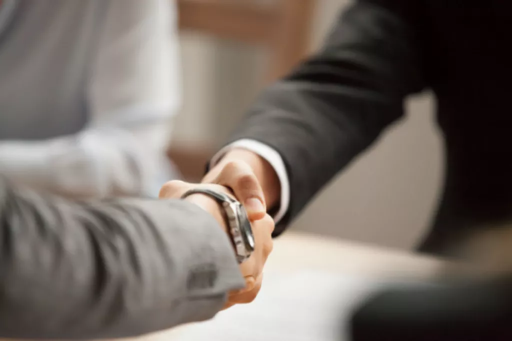 Pacte Dutreil : c’est quoi une « activité commerciale » ? Pacte Dutreil : c’est quoi une « activité commerciale » ?