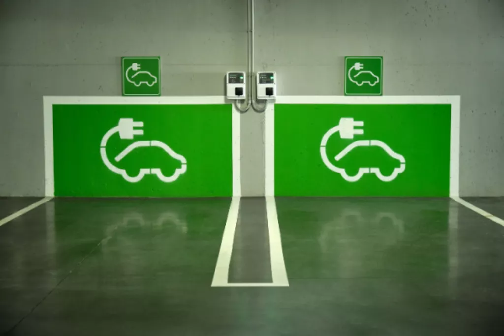 Installation de bornes de recharge pour véhicules : TVA à 5,5 %... sous conditions…