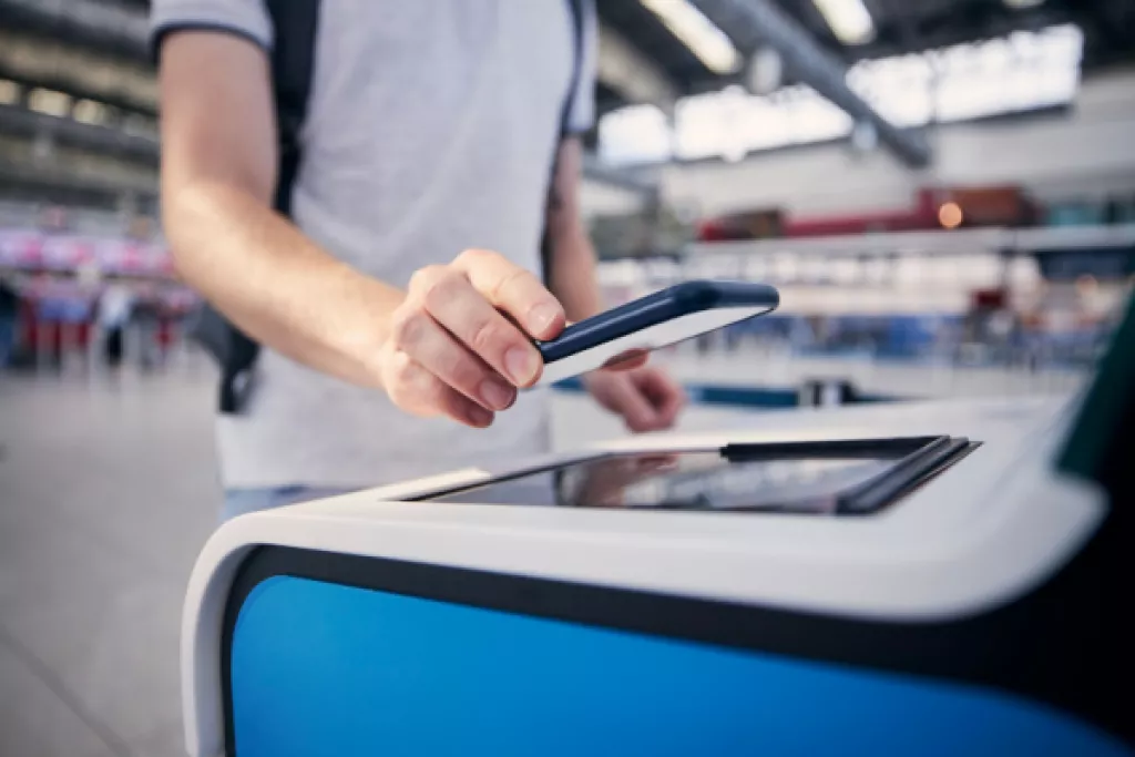 Nouvelle borne dans un aéroport : innovation ou compilation des connaissances ? Nouvelle borne dans un aéroport : innovation ou compilation des connaissances ?