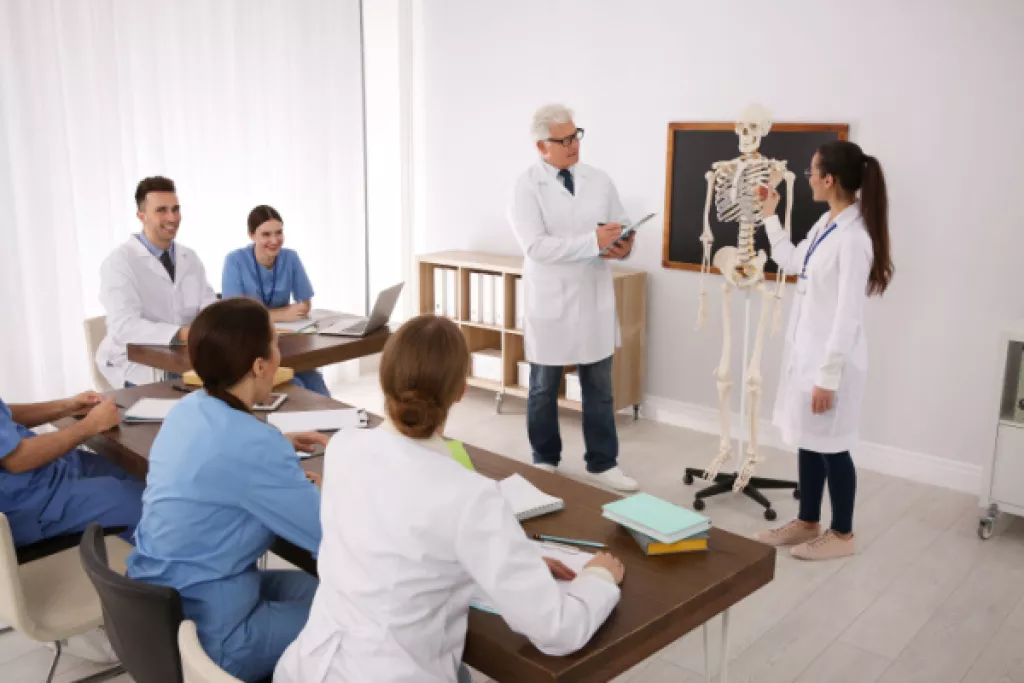 Enseignement supérieur privé : attention aux contrats ! Enseignement supérieur privé : attention aux contrats !