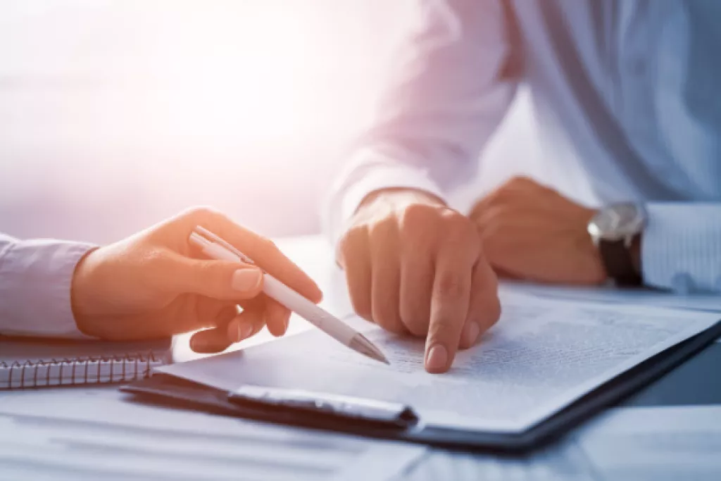 Promesse de contrat de travail = contrat de travail ? Promesse de contrat de travail = contrat de travail ?