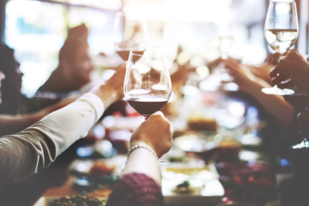 C’est l’histoire d’un dirigeant adepte de la convivialité dans les relations d’affaires… C’est l’histoire d’un dirigeant adepte de la convivialité dans les relations d’affaires…
