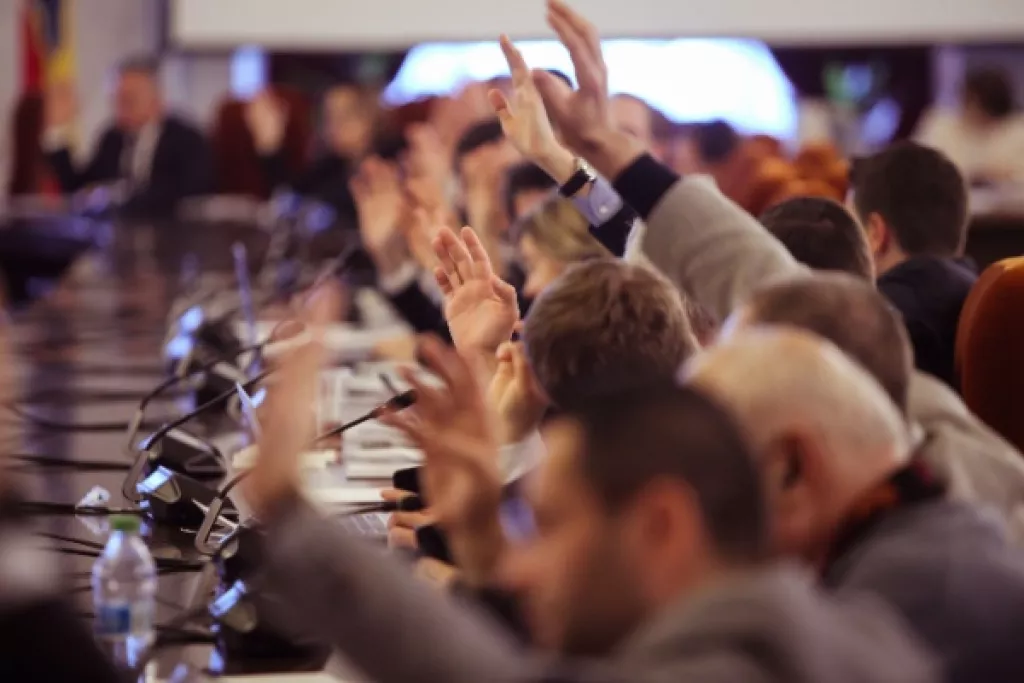 Lobbying : la CNIL intervient pour la mise en conformité du secteur Lobbying : la CNIL intervient pour la mise en conformité du secteur