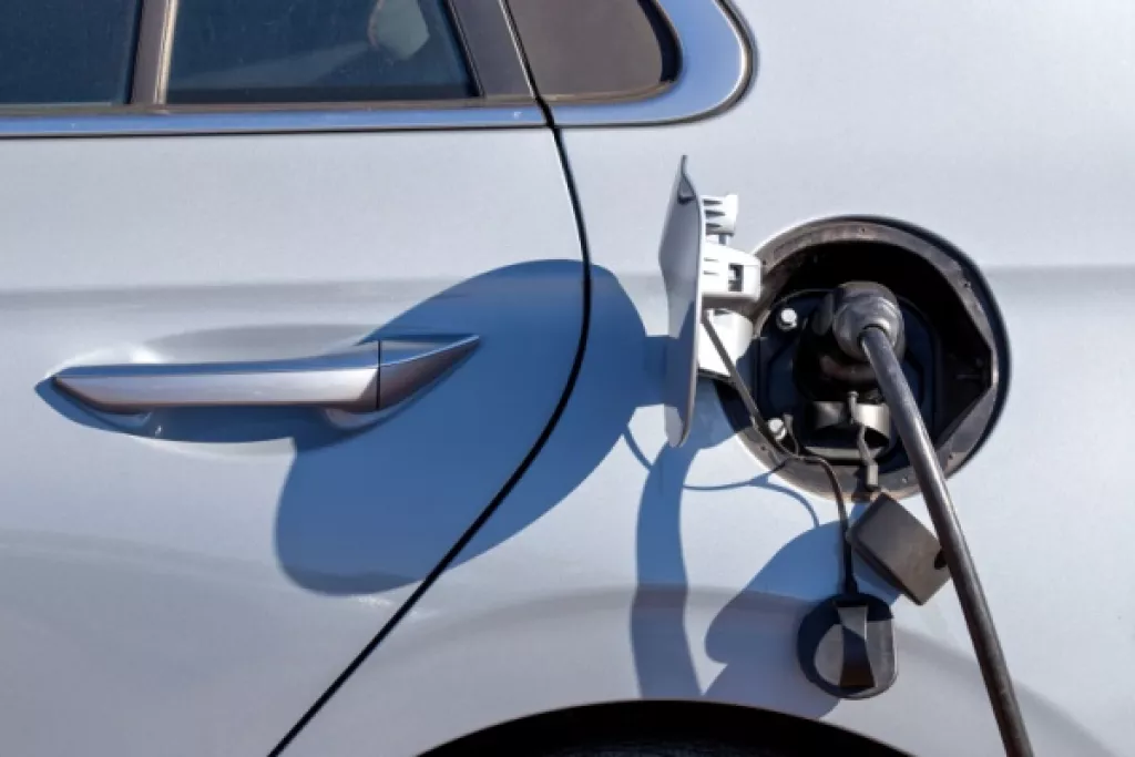 Recharge des véhicules électriques : un crédit d’impôt restrictif ? Recharge des véhicules électriques : un crédit d’impôt restrictif ?