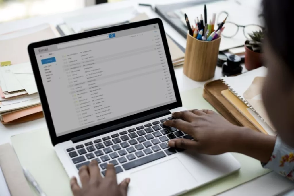 C’est l’histoire d’un employeur qui devrait préférer le courrier au mail… C’est l’histoire d’un employeur qui devrait préférer le courrier au mail…