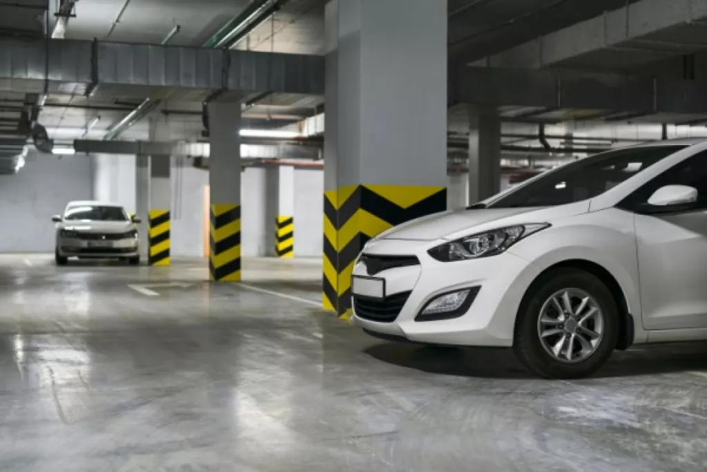 C’est l’histoire d’un couple qui loue un logement (et un parking ?) trop cher… C’est l’histoire d’un couple qui loue un logement (et un parking ?) trop cher…
