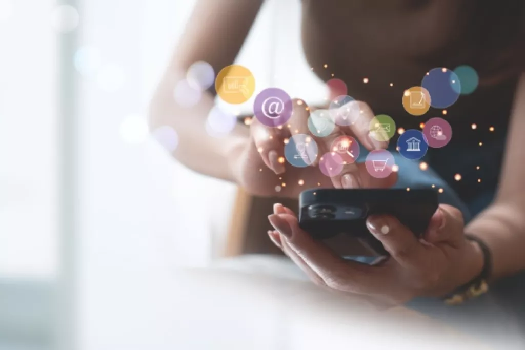 Applications mobiles : en ordre de marche pour la protection de la vie privée ! Applications mobiles : en ordre de marche pour la protection de la vie privée !