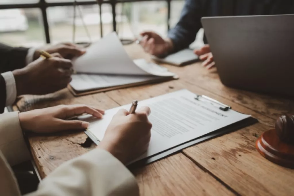 Contrat de franchise : un droit d’entrée (toujours ?) fiscalement amortissable ? Contrat de franchise : un droit d’entrée (toujours ?) fiscalement amortissable ?