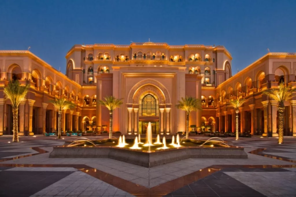 Palaces : un report de plus… Palaces : un report de plus…