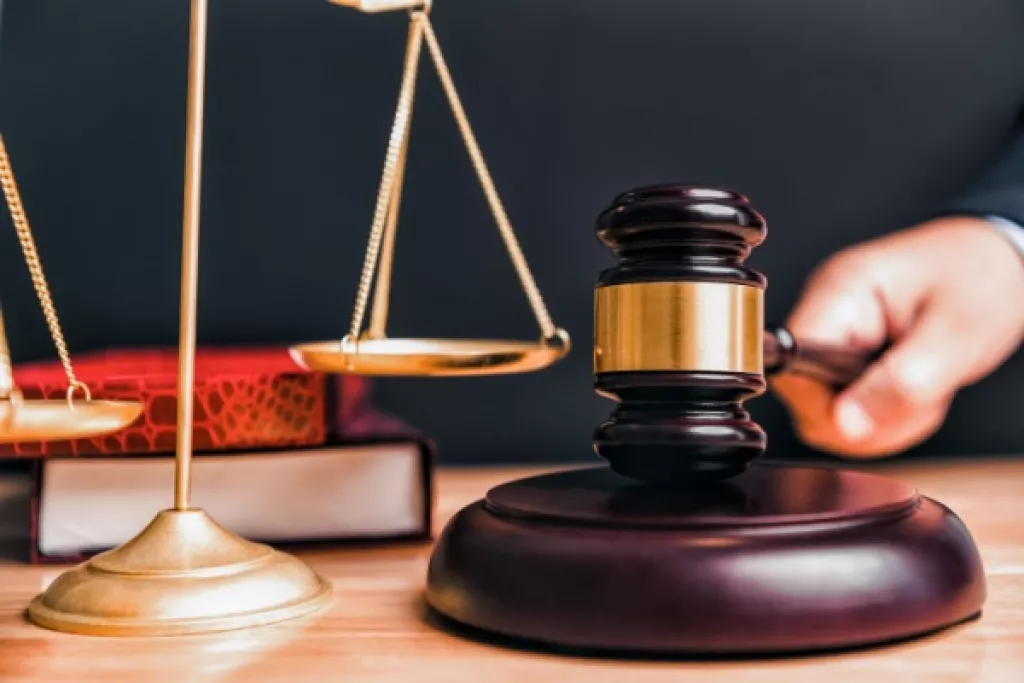 Contribution obligatoire des commissaires de justice : combien ? Contribution obligatoire des commissaires de justice : combien ?