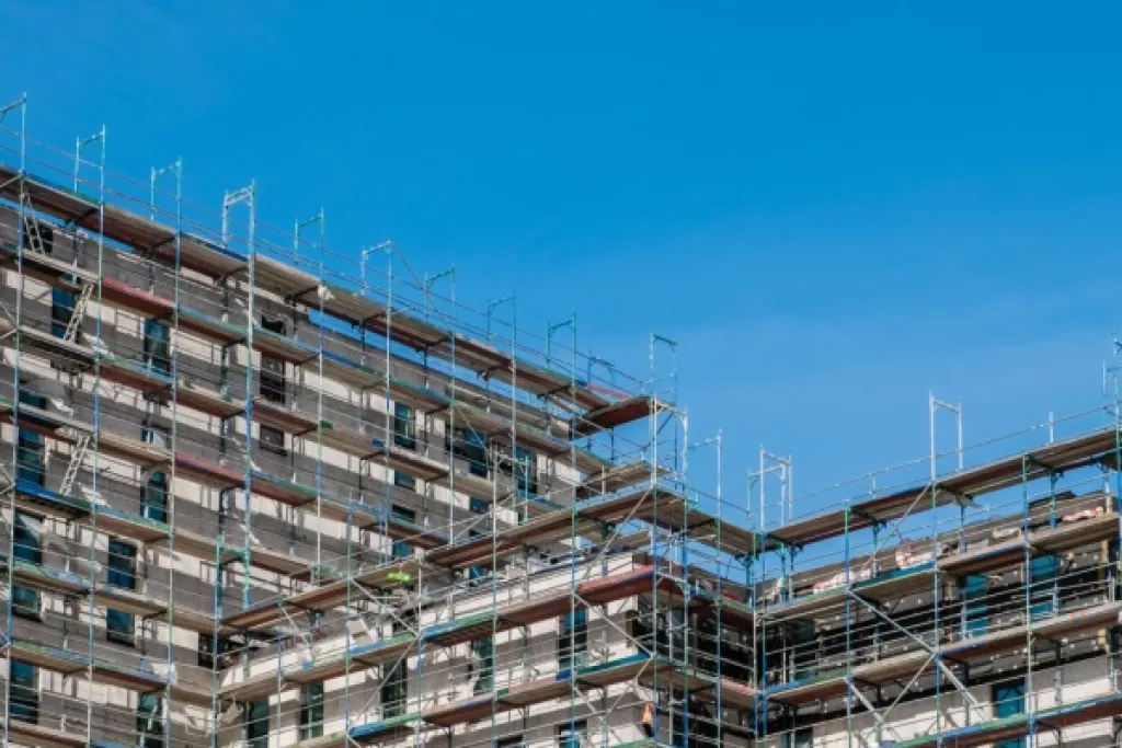 Rénovation immobilière lourde : taux réduit de TVA et exonération de taxe foncière ? Rénovation immobilière lourde : taux réduit de TVA et exonération de taxe foncière ?