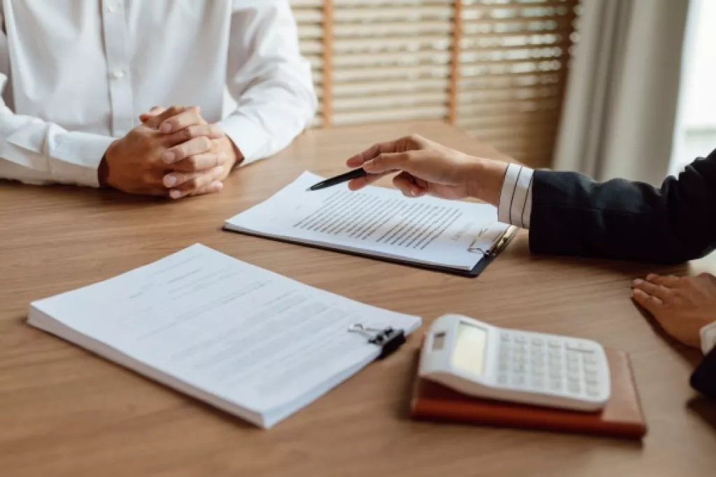 Professionnels de santé, intérim et durée minimale d’activité : à justifier ! Professionnels de santé, intérim et durée minimale d’activité : à justifier !